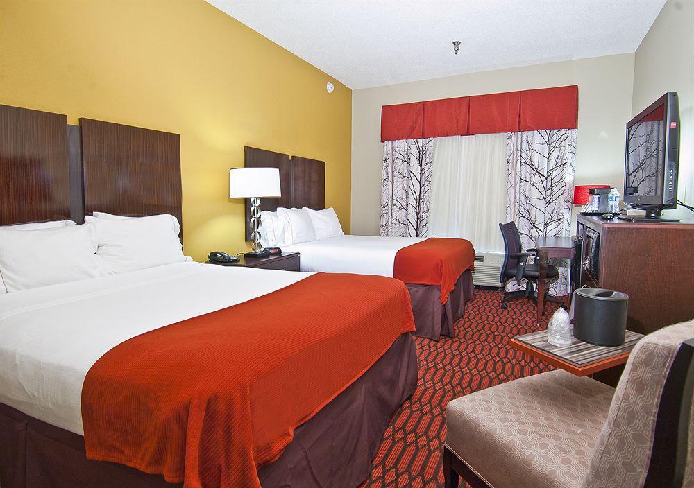 Holiday Inn Express Hotel & Suites Olive Branch By Ihg Dış mekan fotoğraf
