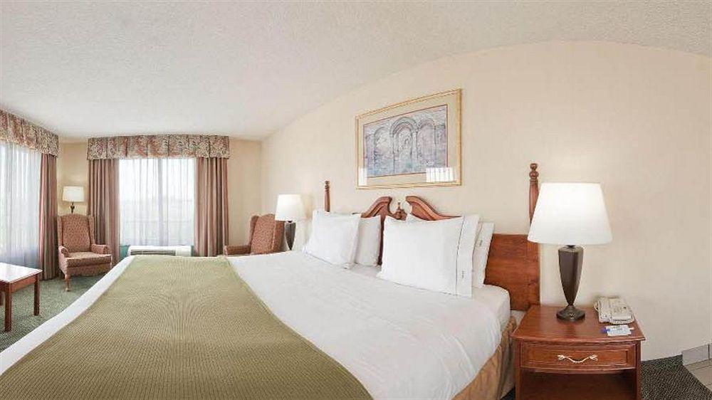 Holiday Inn Express Hotel & Suites Olive Branch By Ihg Dış mekan fotoğraf