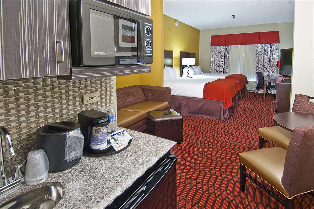 Holiday Inn Express Hotel & Suites Olive Branch By Ihg Dış mekan fotoğraf