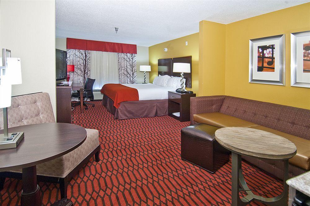 Holiday Inn Express Hotel & Suites Olive Branch By Ihg Dış mekan fotoğraf