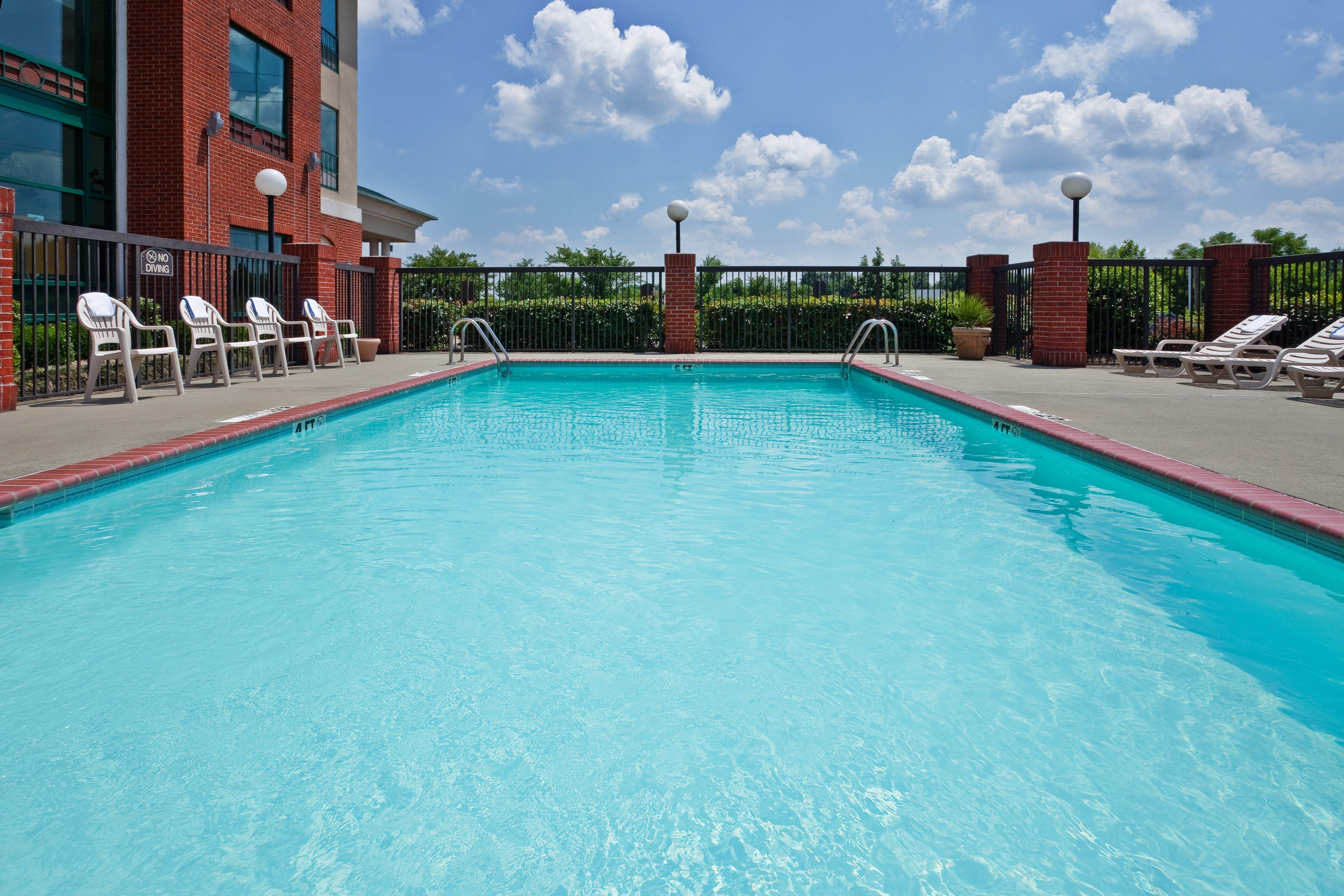 Holiday Inn Express Hotel & Suites Olive Branch By Ihg Dış mekan fotoğraf